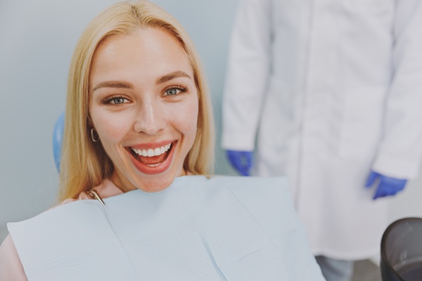 How A Dentist Can Help Design Your Dream Smile Makeover
